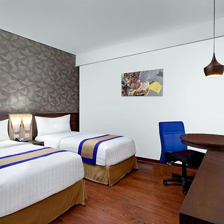 Aston Jember Hotel & Conference Center Екстер'єр фото