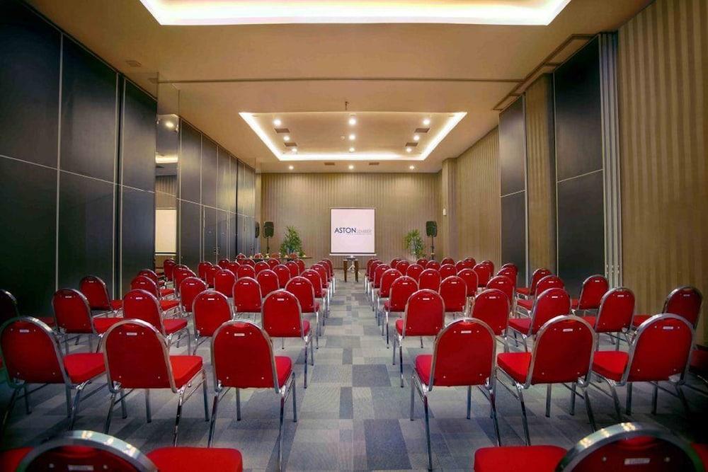 Aston Jember Hotel & Conference Center Екстер'єр фото