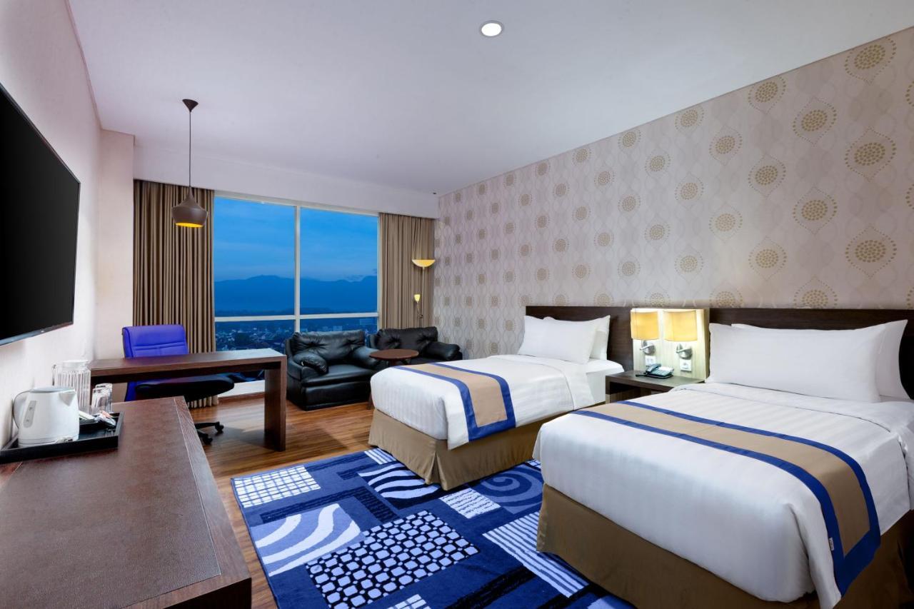 Aston Jember Hotel & Conference Center Екстер'єр фото