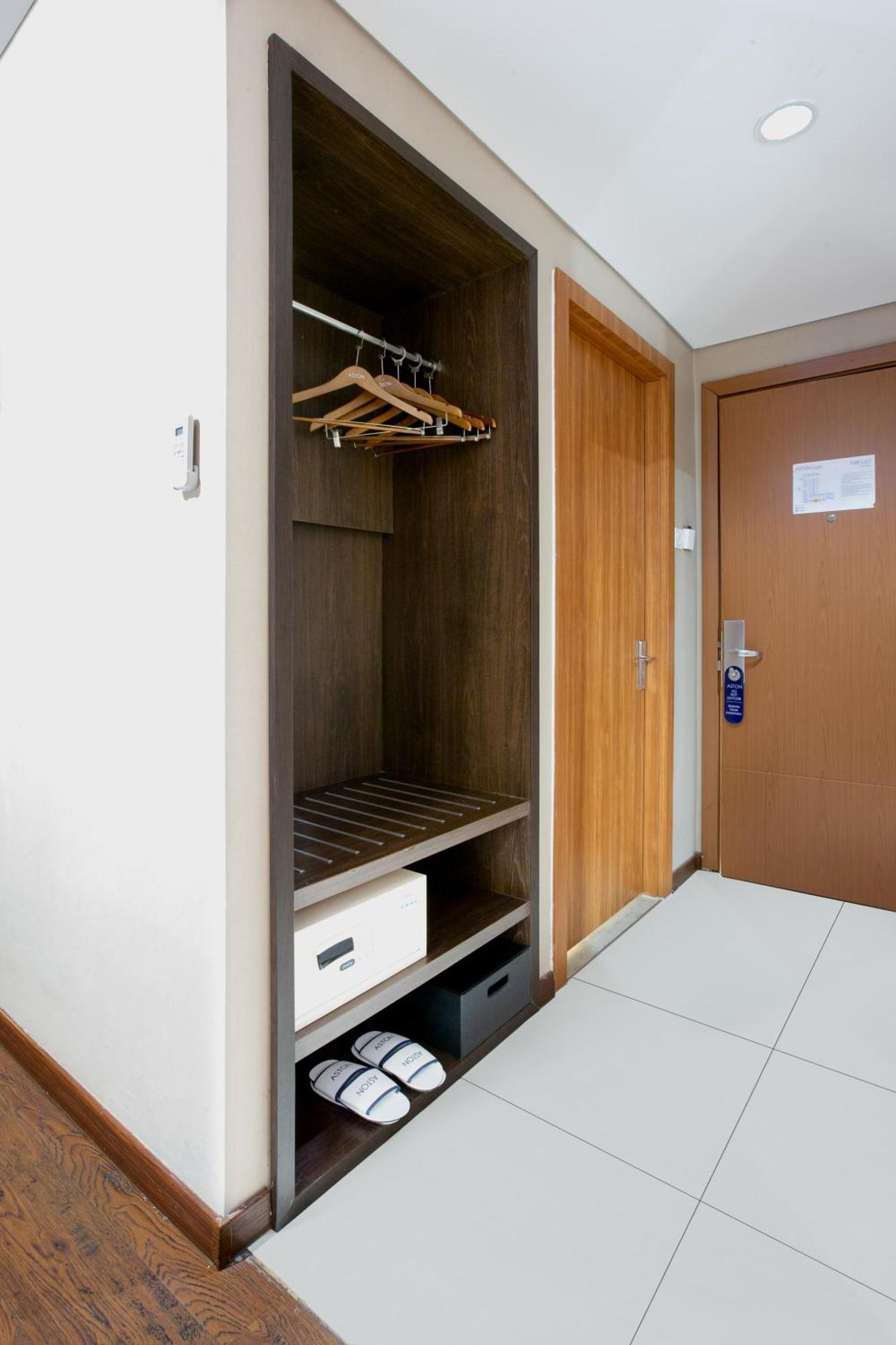 Aston Jember Hotel & Conference Center Екстер'єр фото