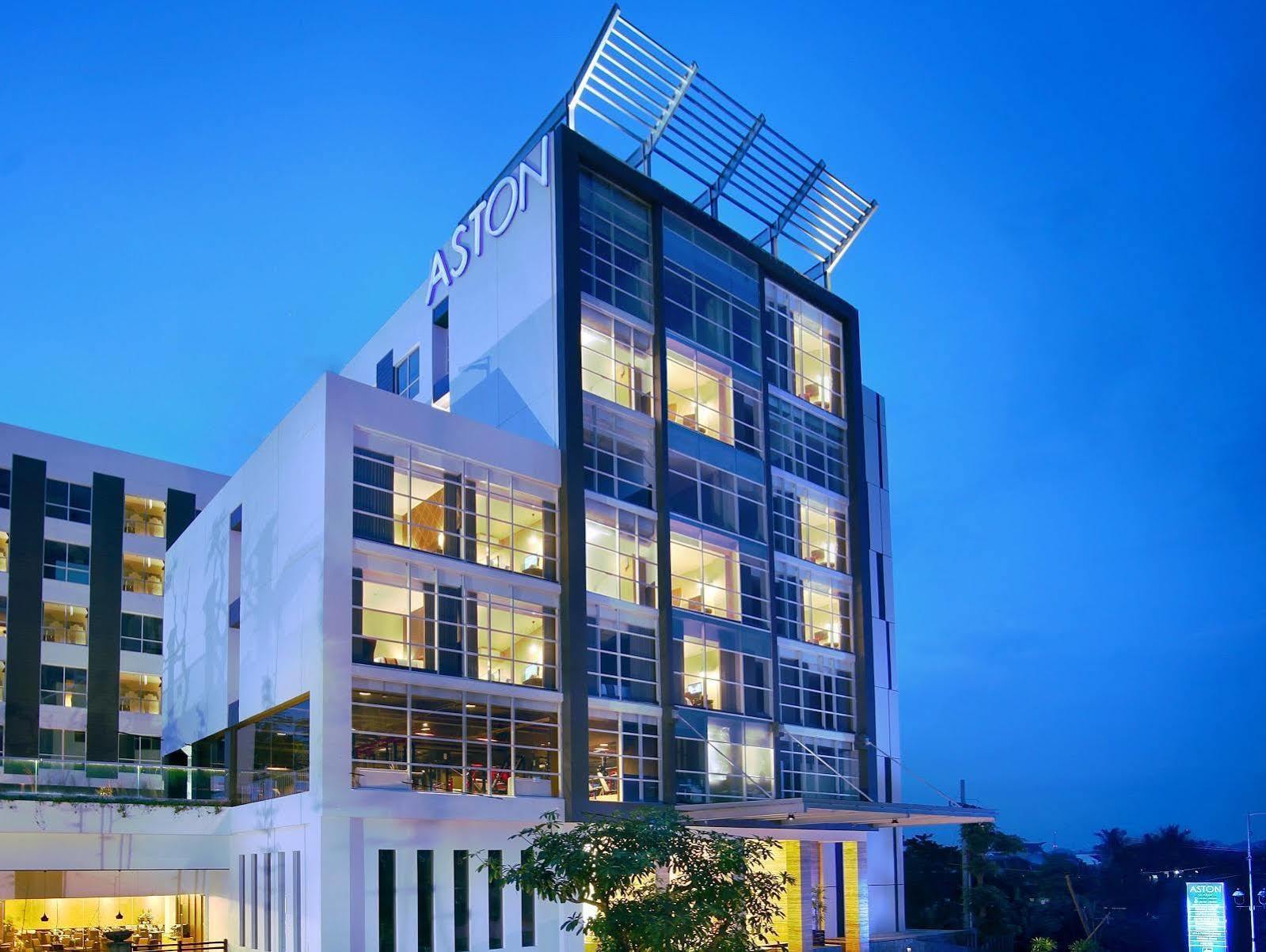 Aston Jember Hotel & Conference Center Екстер'єр фото